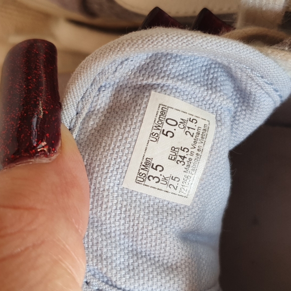 vans - Picture 4 of 4